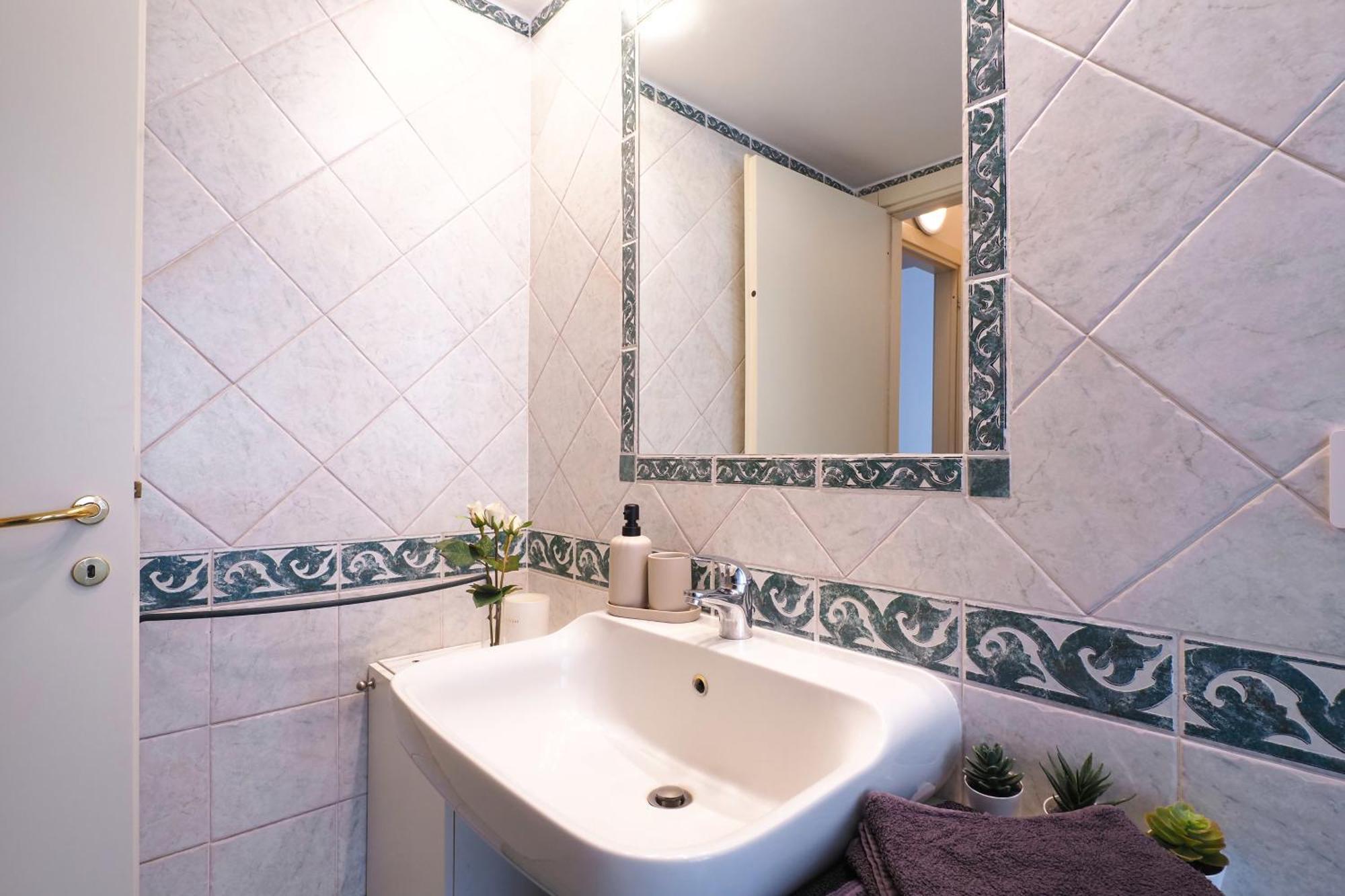 Apartment Sva18 - Fully Equipped Large Flat - S Ambrogio Mailand